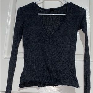 Stretchy gray long sleeve